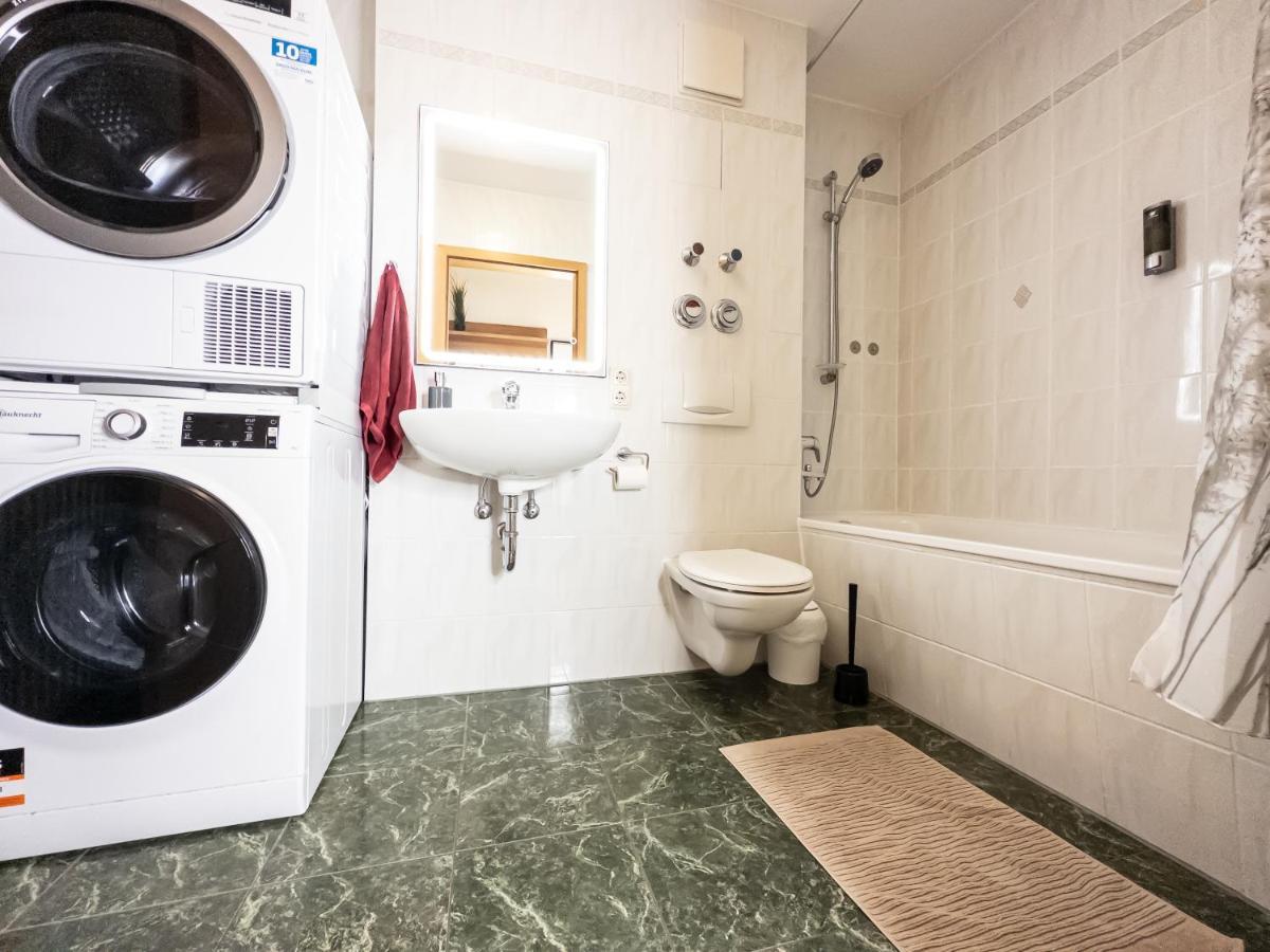 Ambiente-Wohnung - Zentrum Und Park In 5 Minuten Zu Fuss - Parkplatz - Netflix Leipzig Exterior foto